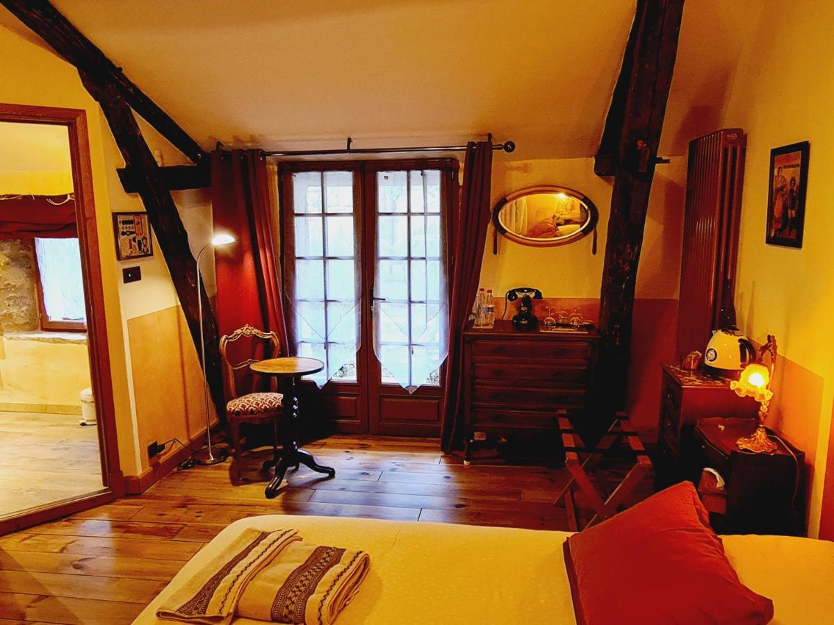 Ferme De Tayac - Charme Avec Pool Hotel Les Eyzies Buitenkant foto