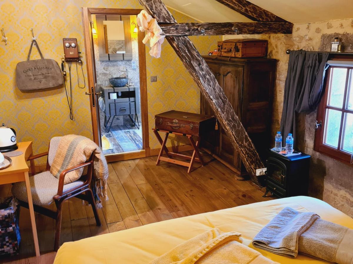 Ferme De Tayac - Charme Avec Pool Hotel Les Eyzies Buitenkant foto